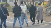 外国网红吃瓜事件,揭秘网络直播背后的伦理与责任