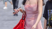 粉红色头发美国小姐姐,探寻美国小姐姐的时尚风采