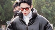 娱乐吃瓜酱抚慰犬网暴再升级女学生被c扒衣服英文网站事件掀起风波网友